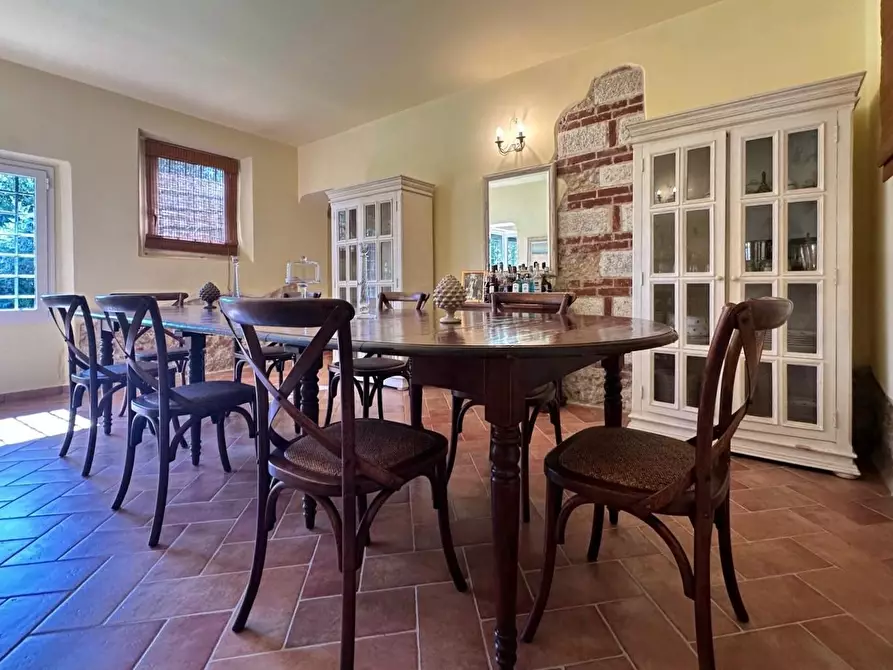 Immagine 23 di Casa colonica in vendita  a Pietrasanta