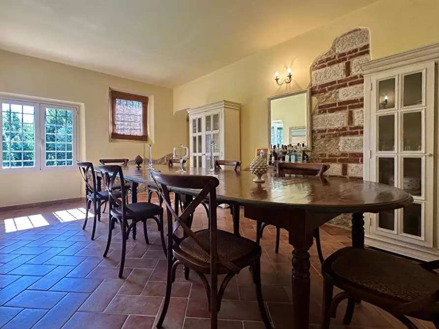 Immagine 28 di Casa colonica in vendita  a Pietrasanta