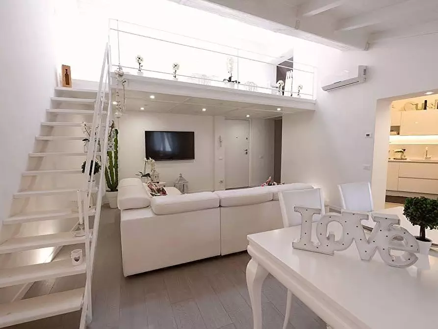 Immagine 6 di Appartamento in vendita  a Massa