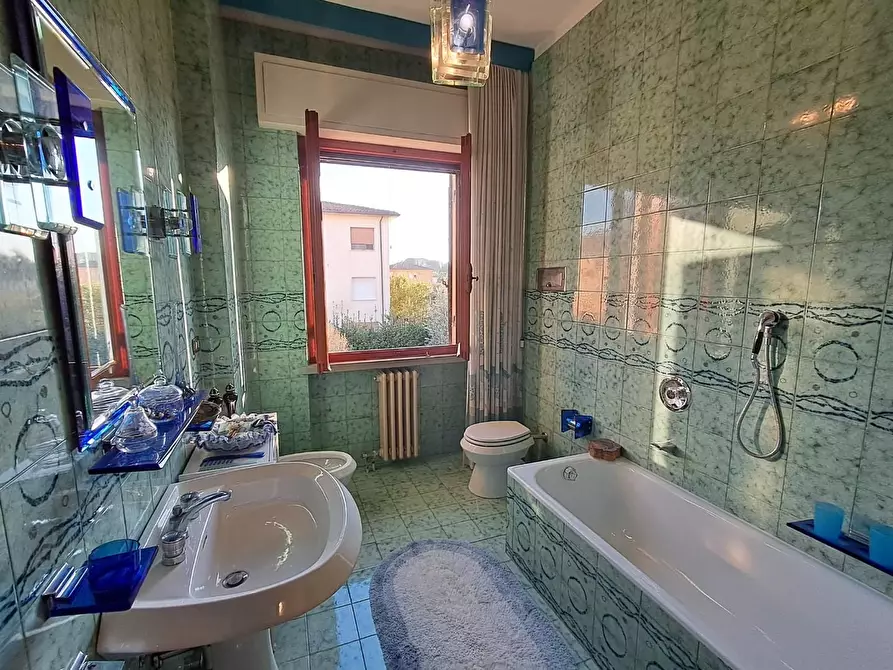 Immagine 45 di Villa in vendita  a San Giuliano Terme