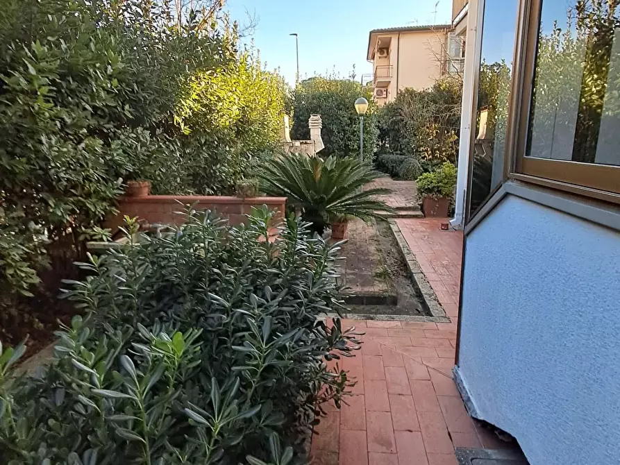Immagine 29 di Villa in vendita  a San Giuliano Terme