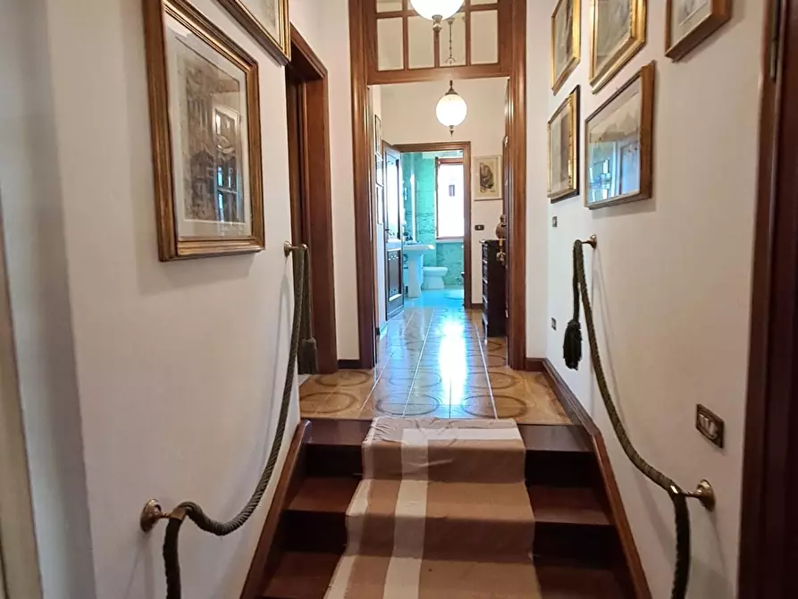 Immagine 21 di Villa in vendita  a San Giuliano Terme