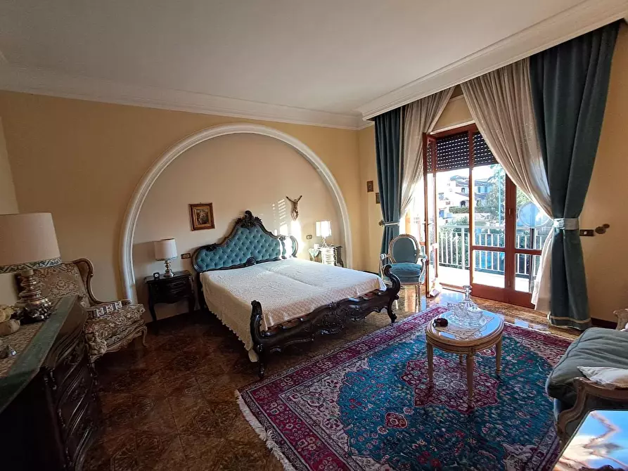 Immagine 1 di Villa in vendita  a San Giuliano Terme