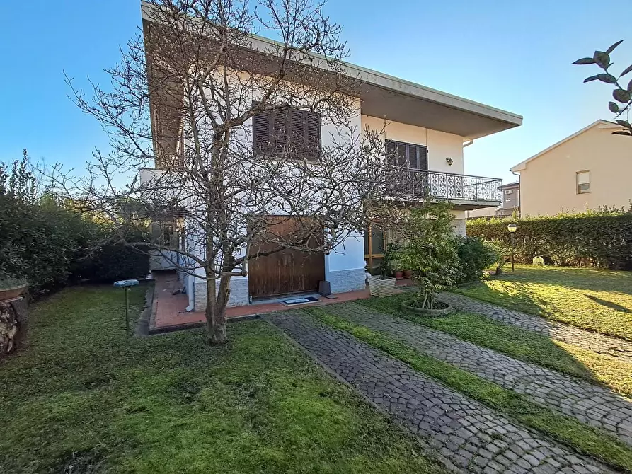 Immagine 61 di Villa in vendita  a San Giuliano Terme
