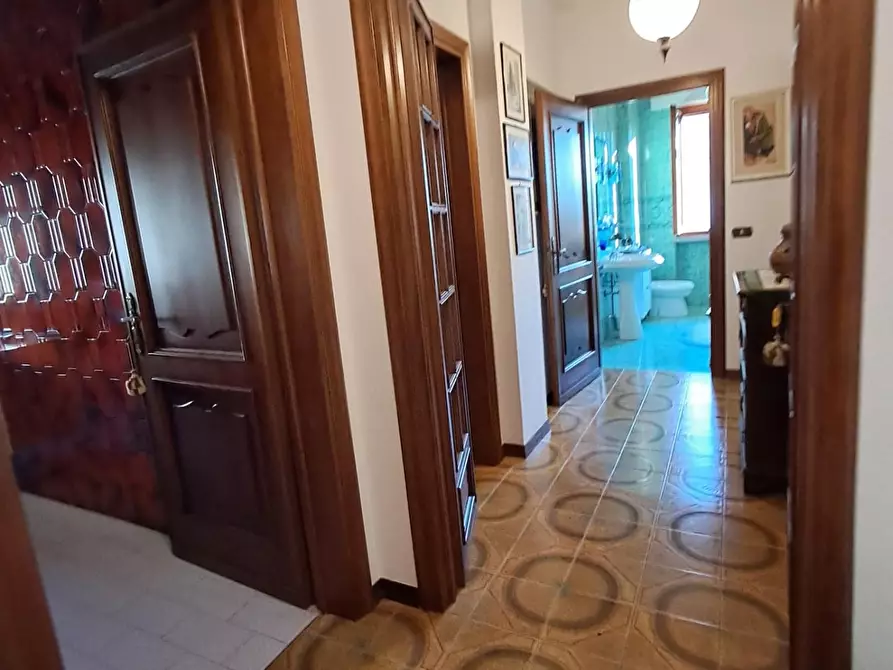 Immagine 9 di Villa in vendita  a San Giuliano Terme