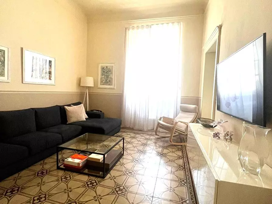 Immagine 2 di Appartamento in vendita  a Lucca