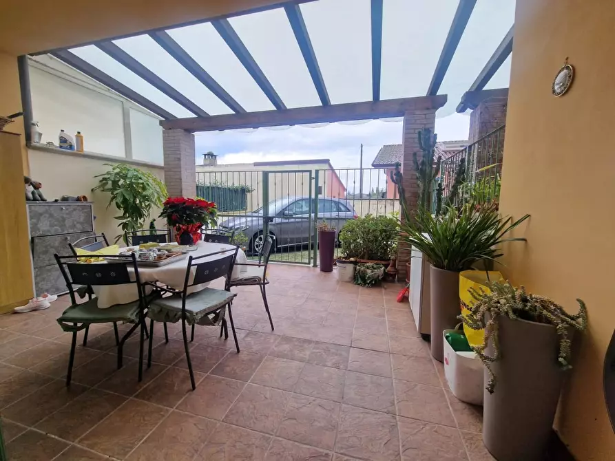 Immagine 10 di Villetta a schiera in vendita  a Carrara