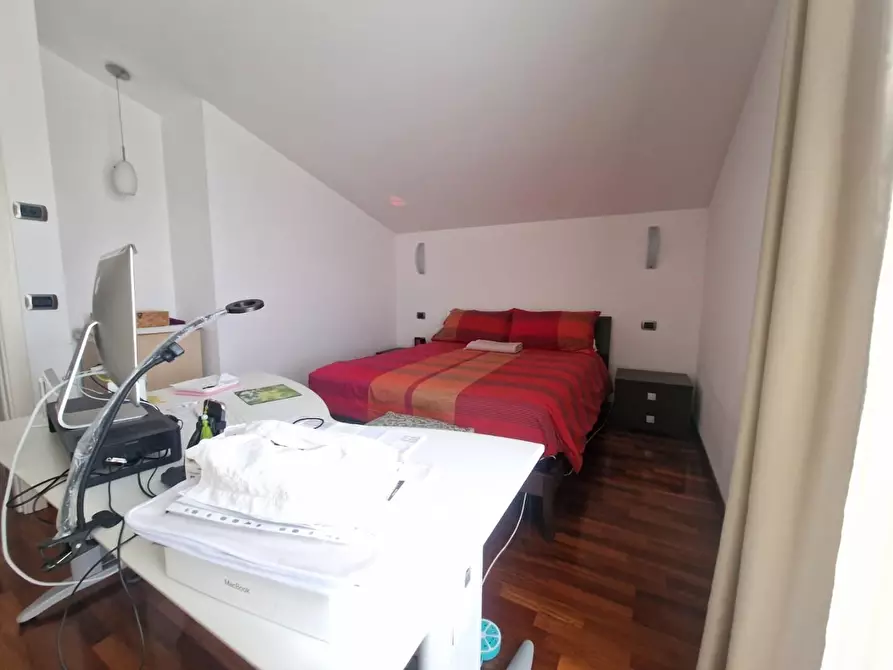 Immagine 20 di Villetta a schiera in vendita  a Carrara