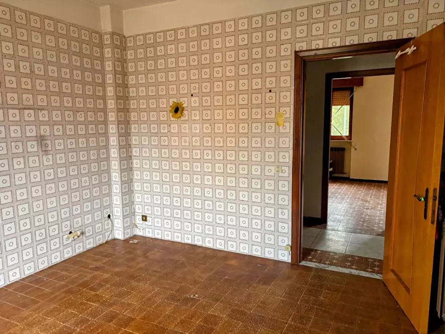 Immagine 17 di Appartamento in vendita  a Rodi Garganico