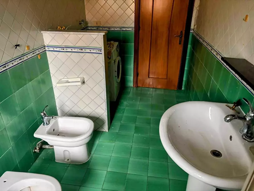 Immagine 23 di Appartamento in vendita  a Rodi Garganico