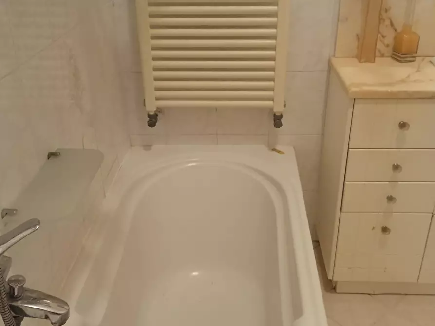 Immagine 9 di Appartamento in vendita  a Empoli