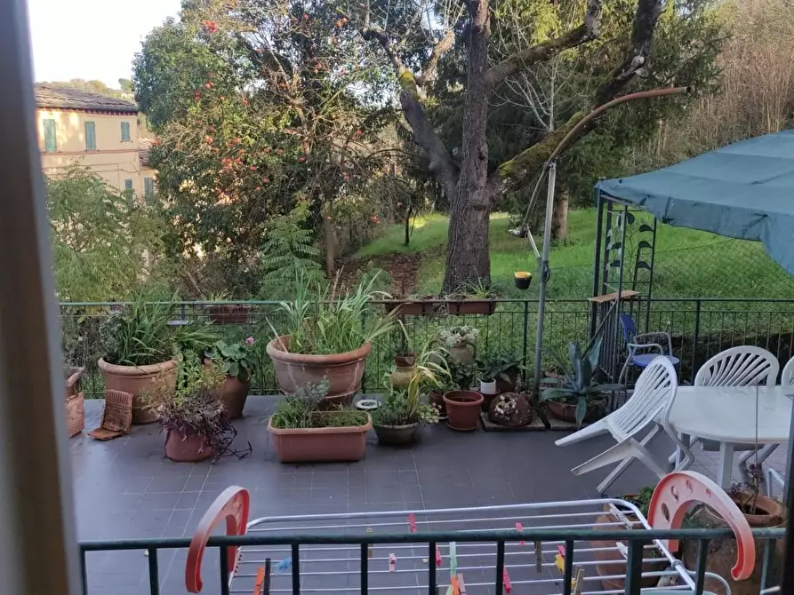 Immagine 27 di Appartamento in vendita  a Siena