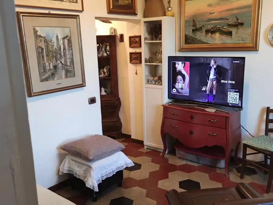 Immagine 10 di Appartamento in vendita  a Siena