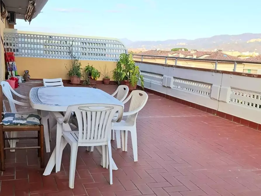 Immagine 2 di Mansarda in vendita  a Carrara