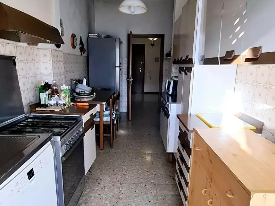 Immagine 7 di Mansarda in vendita  a Carrara