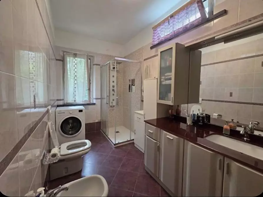 Immagine 13 di Casa bifamiliare in vendita  a Massa