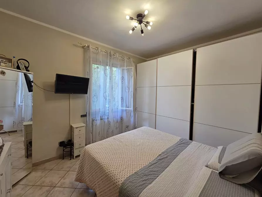 Immagine 12 di Casa bifamiliare in vendita  a Massa