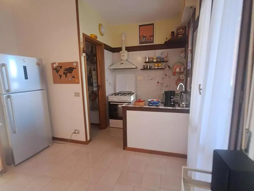 Immagine 12 di Appartamento in vendita  a Livorno