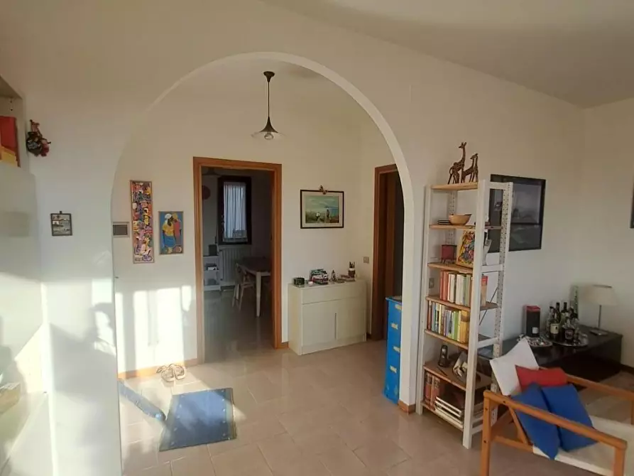 Immagine 5 di Appartamento in vendita  a Livorno