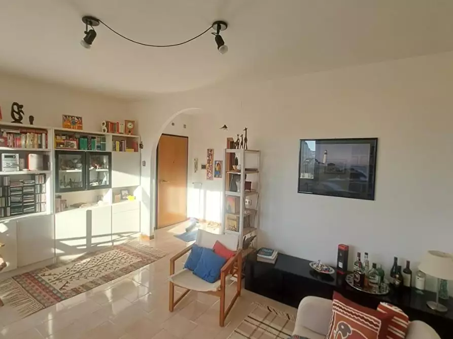 Immagine 6 di Appartamento in vendita  a Livorno