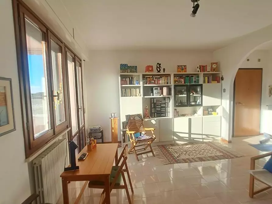 Immagine 8 di Appartamento in vendita  a Livorno