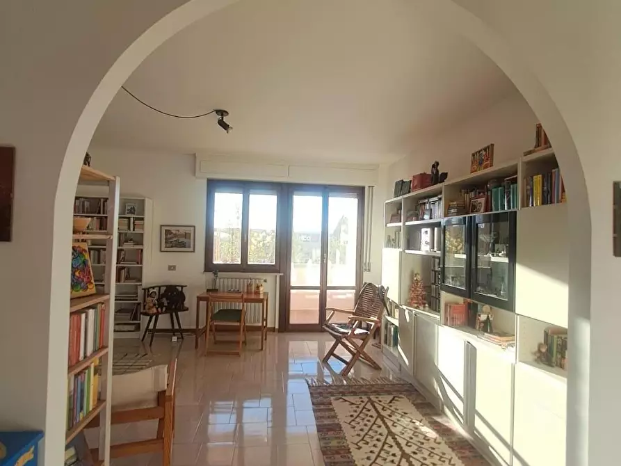 Immagine 11 di Appartamento in vendita  a Livorno