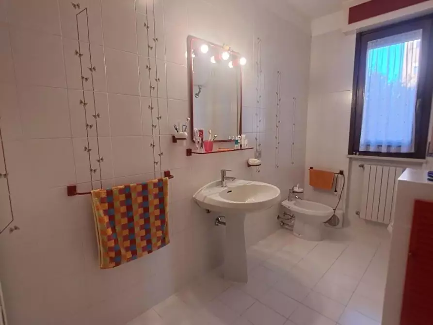 Immagine 36 di Appartamento in vendita  a Livorno