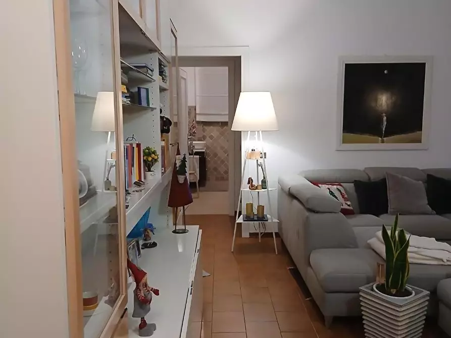 Immagine 8 di Appartamento in vendita  a Massa