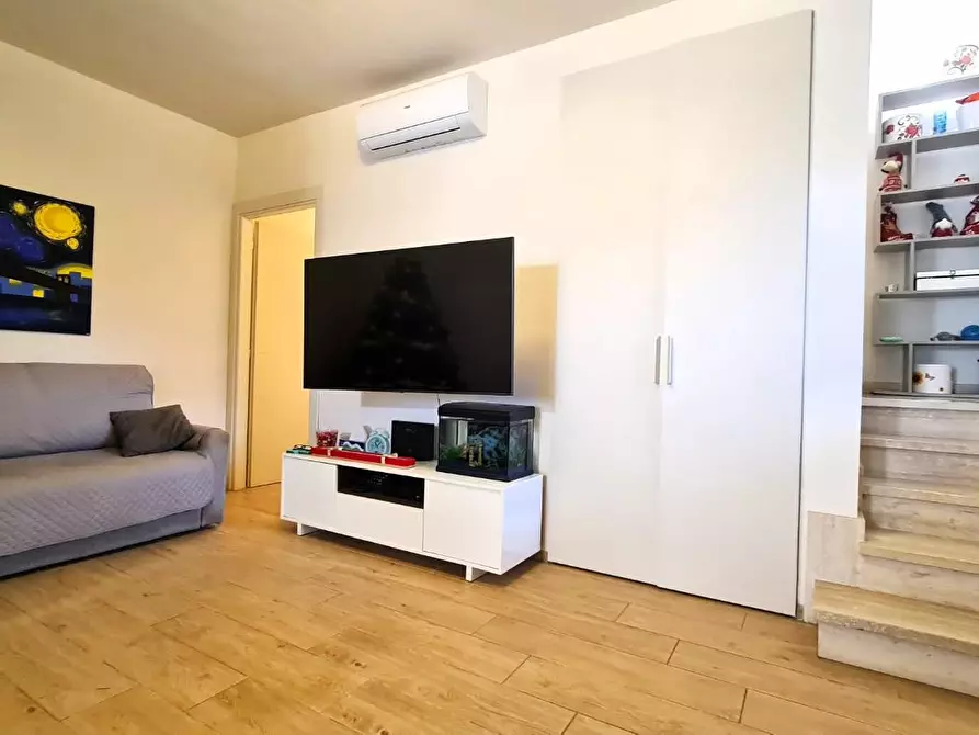 Immagine 1 di Casa bifamiliare in vendita  a San Miniato