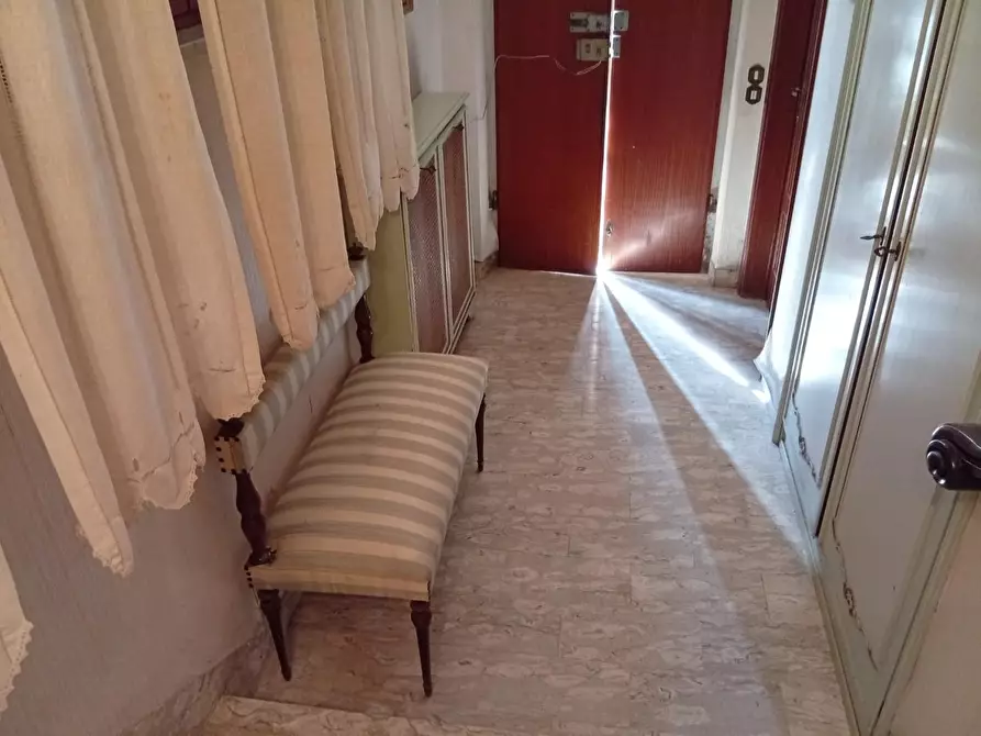 Immagine 12 di Villa in vendita  a Cascina