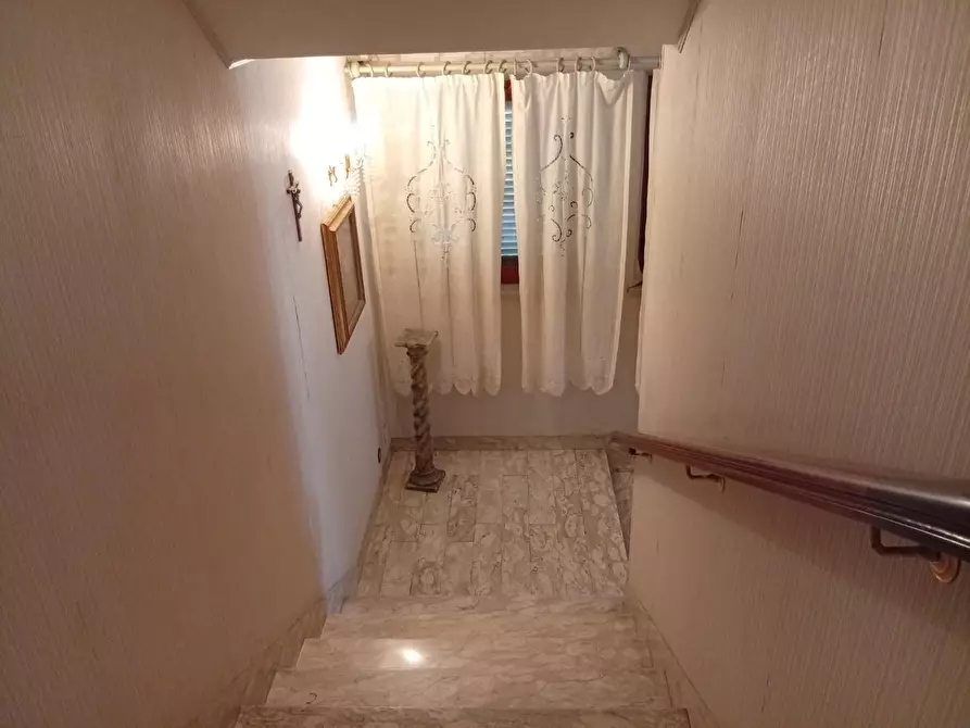 Immagine 13 di Villa in vendita  a Cascina