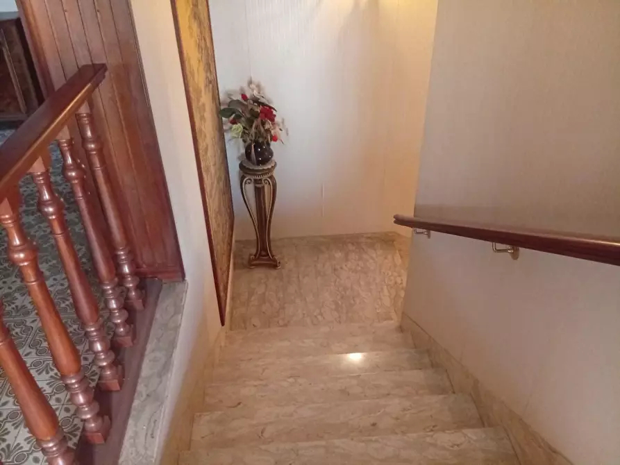 Immagine 10 di Villa in vendita  a Cascina