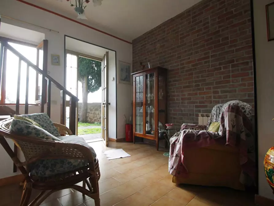 Immagine 19 di Casa colonica in vendita  a Vinci