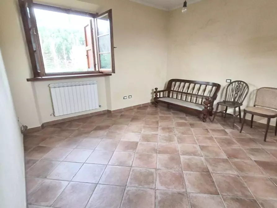 Immagine 58 di Casa colonica in vendita  a Camaiore