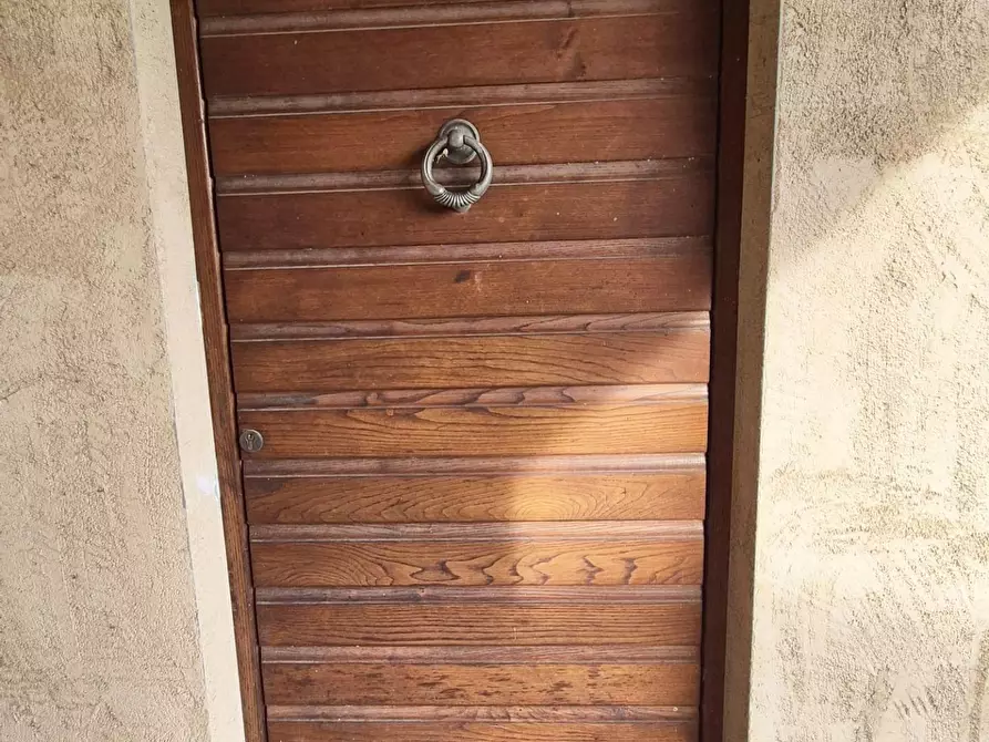 Immagine 75 di Casa colonica in vendita  a Camaiore