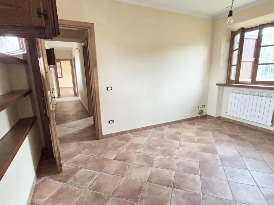 Immagine 65 di Casa colonica in vendita  a Camaiore