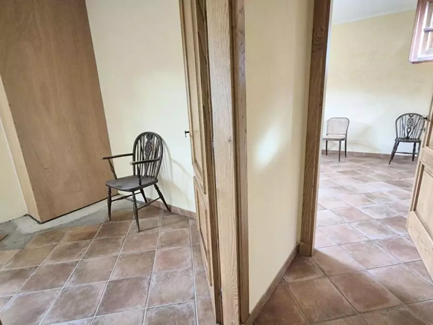 Immagine 46 di Casa colonica in vendita  a Camaiore