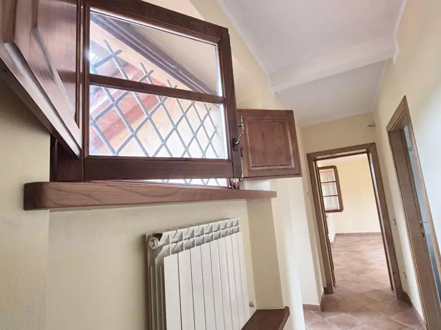 Immagine 69 di Casa colonica in vendita  a Camaiore