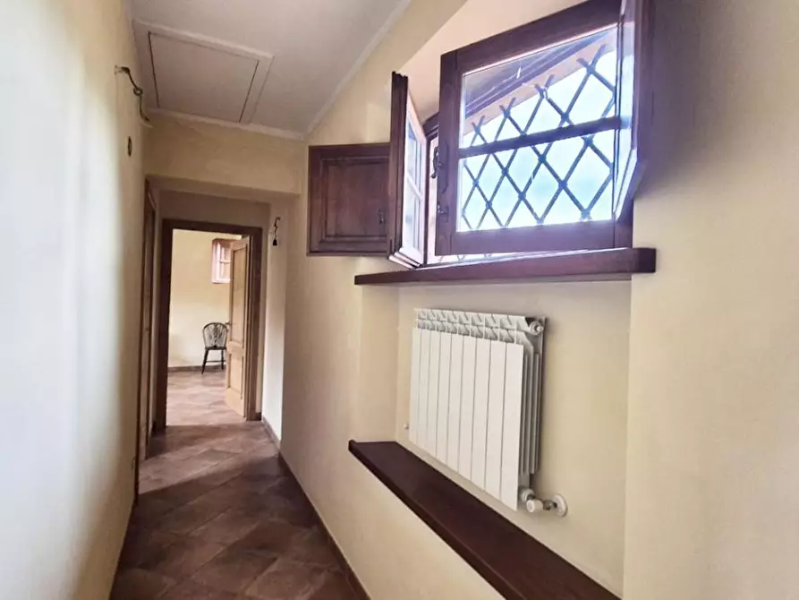 Immagine 44 di Casa colonica in vendita  a Camaiore