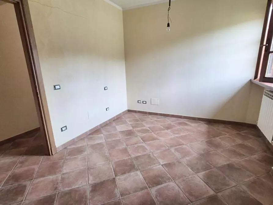 Immagine 54 di Casa colonica in vendita  a Camaiore