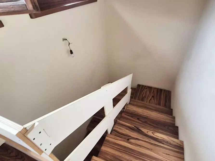 Immagine 71 di Casa colonica in vendita  a Camaiore