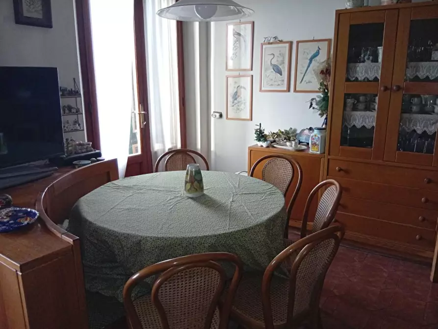 Immagine 1 di Casa indipendente in vendita  a Cascina