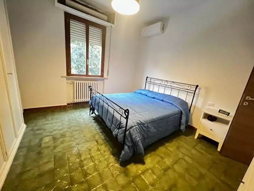 Immagine 11 di Appartamento in vendita  a Poggibonsi