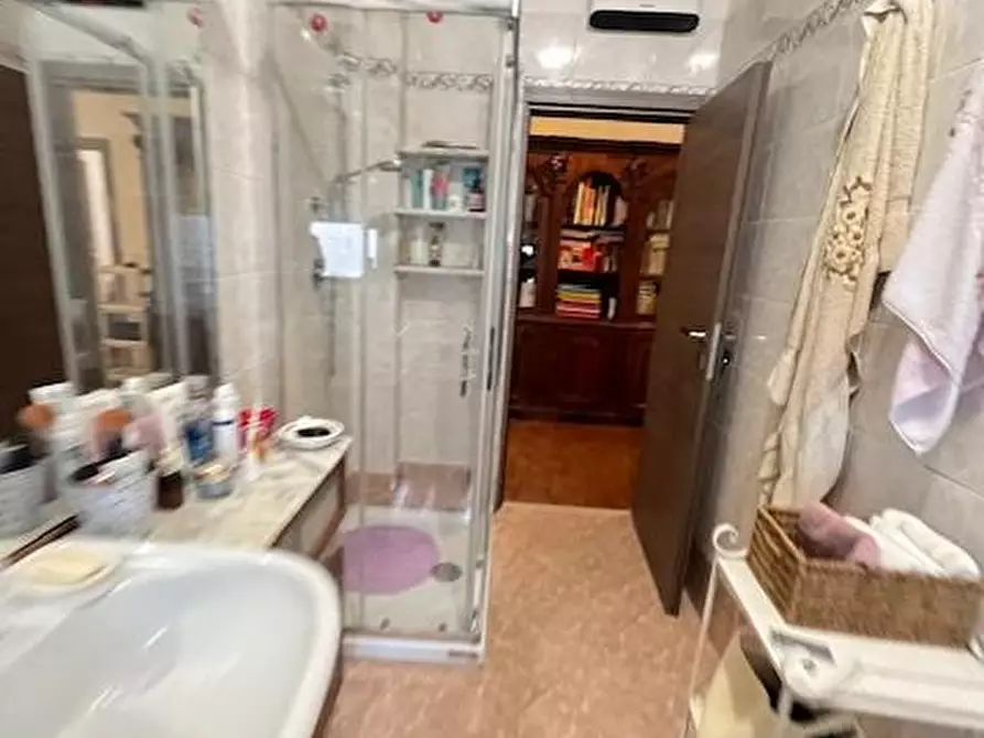 Immagine 18 di Appartamento in vendita  a Poggibonsi