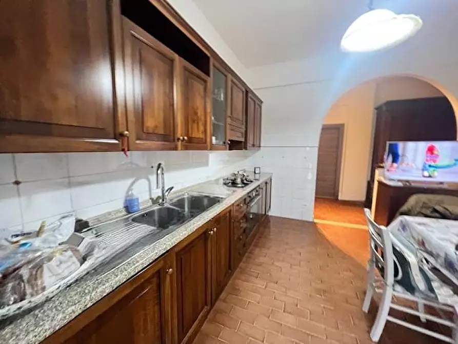 Immagine 2 di Appartamento in vendita  a Poggibonsi