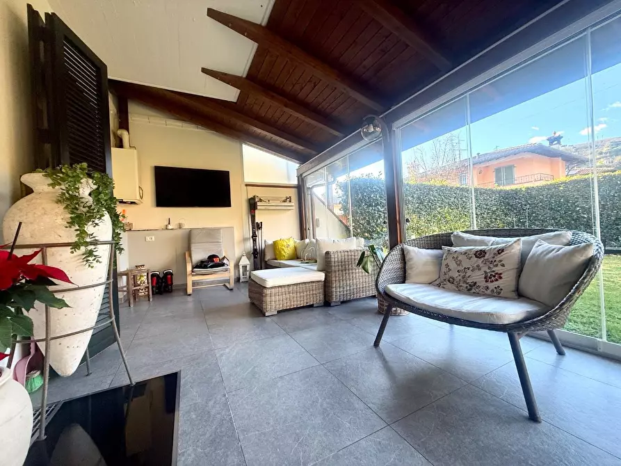 Immagine 8 di Villetta a schiera in vendita  a Massa