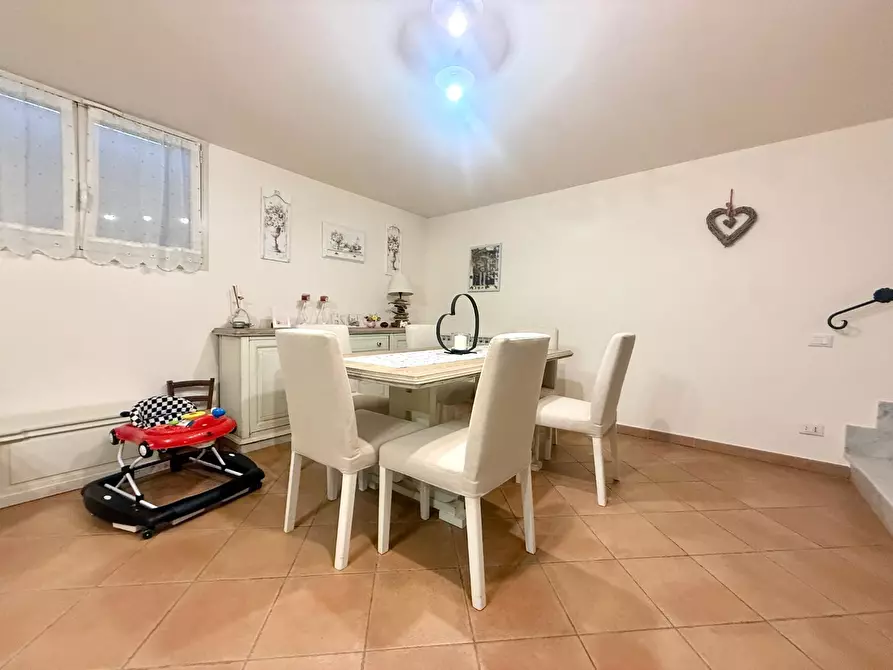 Immagine 14 di Villetta a schiera in vendita  a Massa