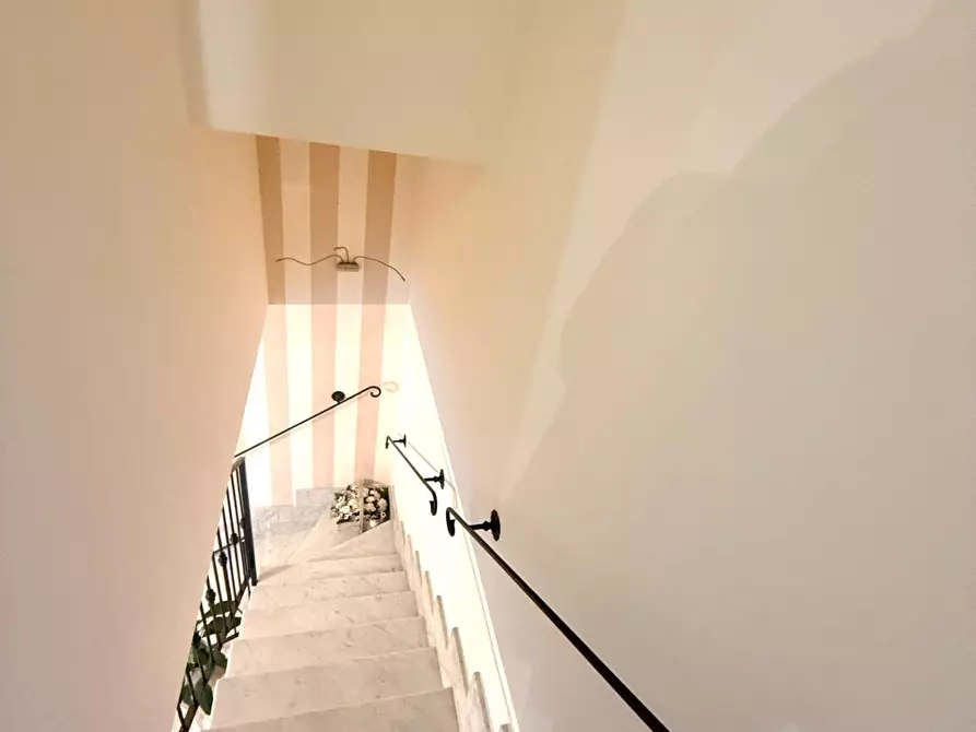 Immagine 23 di Villetta a schiera in vendita  a Massa