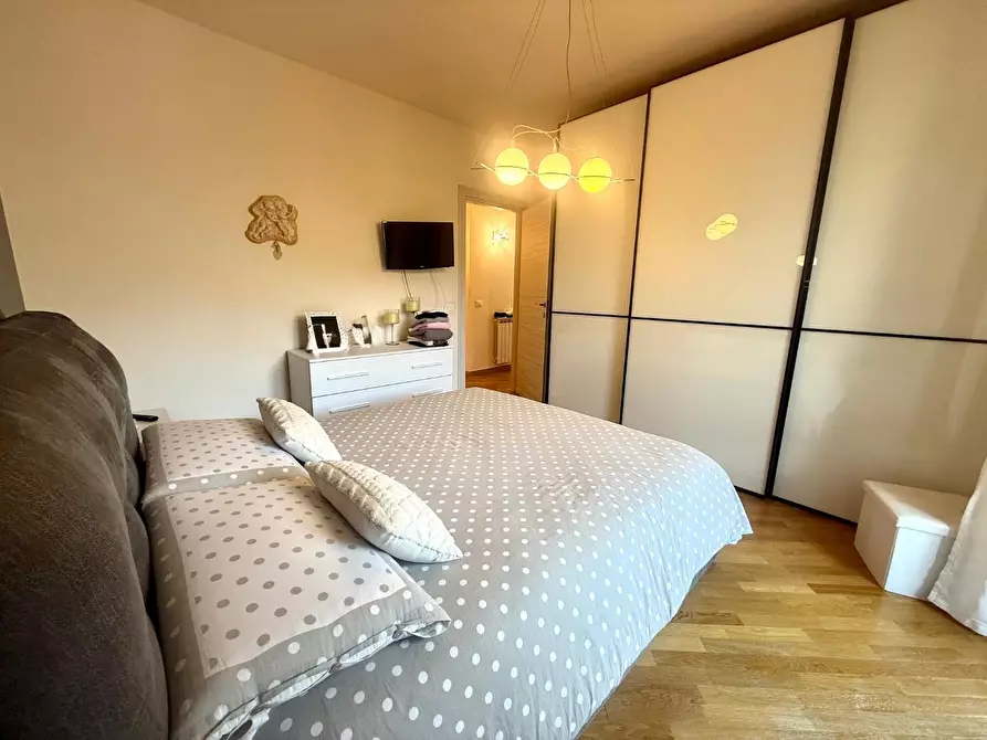 Immagine 24 di Villetta a schiera in vendita  a Massa