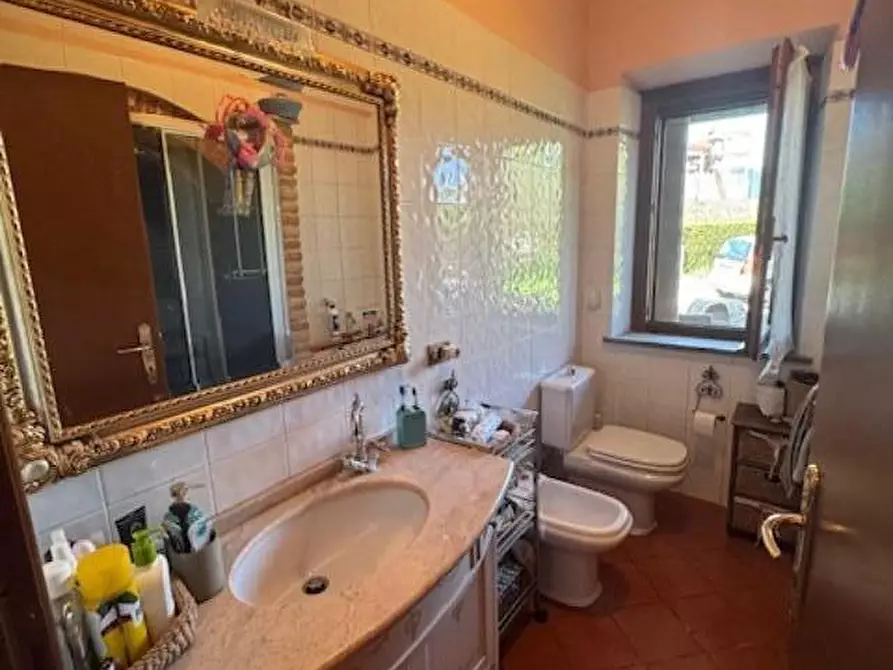 Immagine 15 di Appartamento in vendita  a Cascina